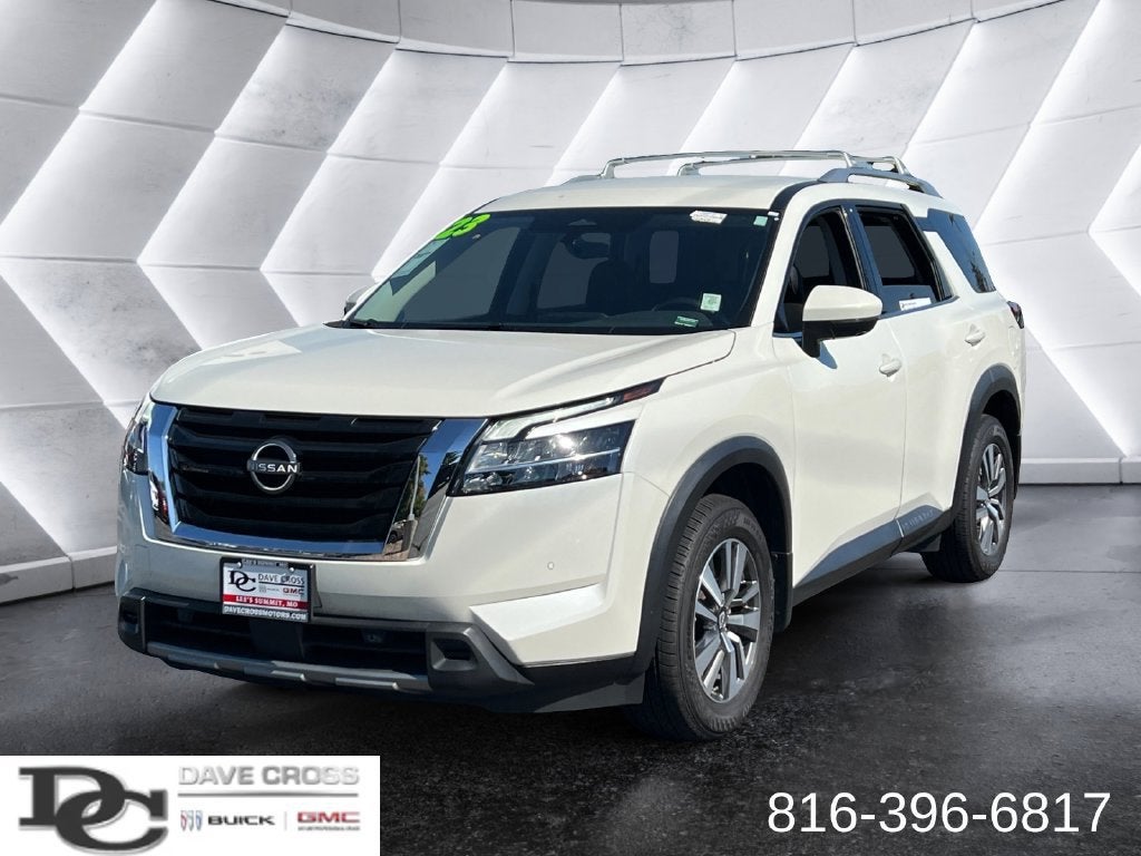 2023 Nissan Pathfinder SL