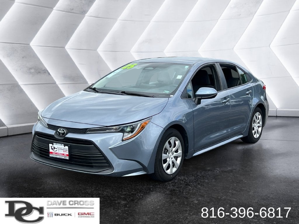 2025 Toyota Corolla LE