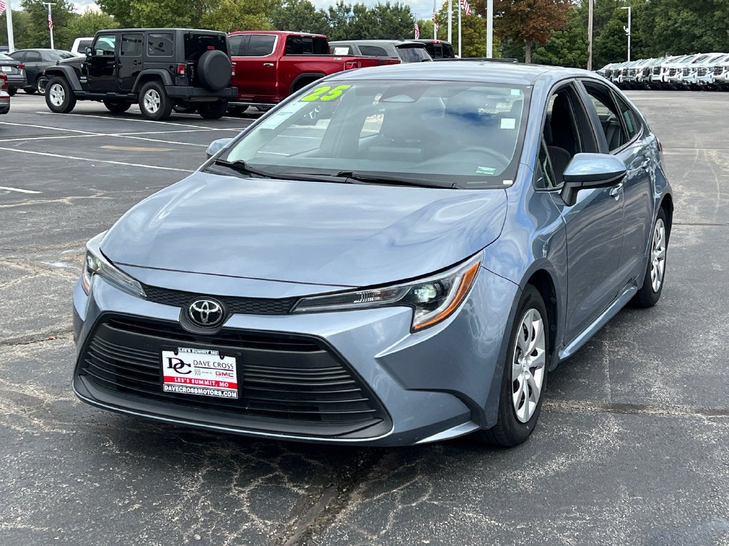 2025 Toyota Corolla LE