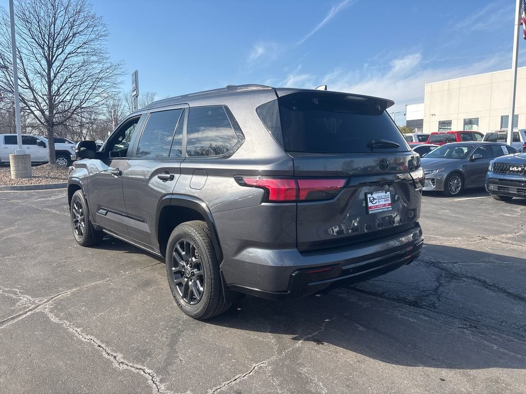 2024 Toyota Sequoia SR5