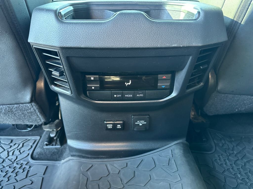 2024 Toyota Sequoia SR5