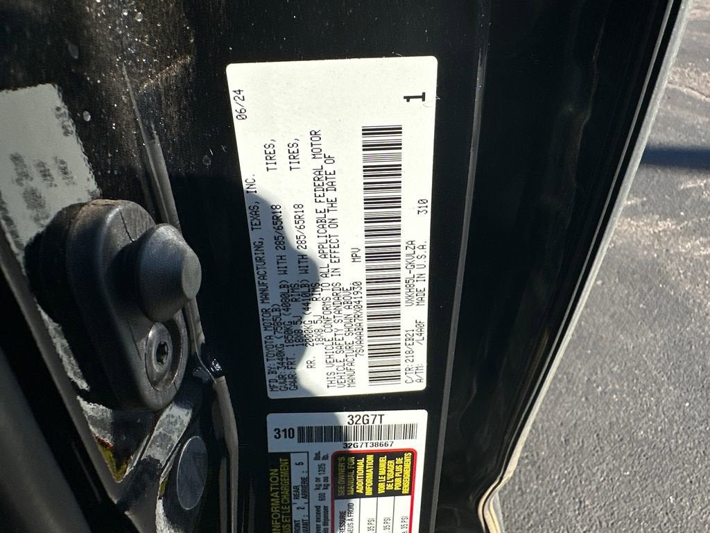 2024 Toyota Sequoia SR5