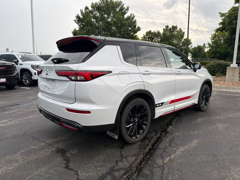 2024 Mitsubishi Outlander SE