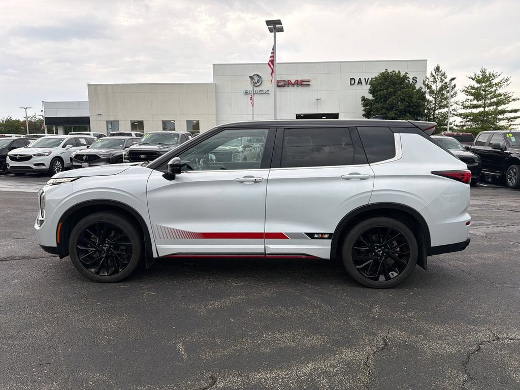 2024 Mitsubishi Outlander SE