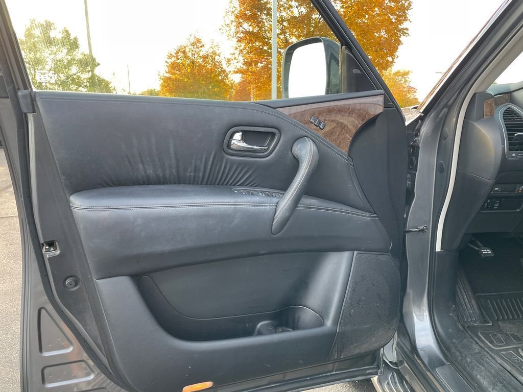 2017 INFINITI QX80 Base