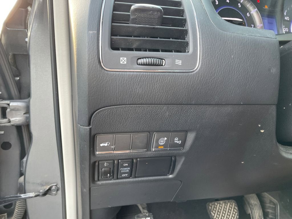 2017 INFINITI QX80 Base