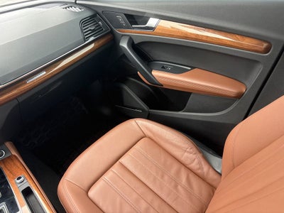 2022 Audi Q5 S line Premium Plus