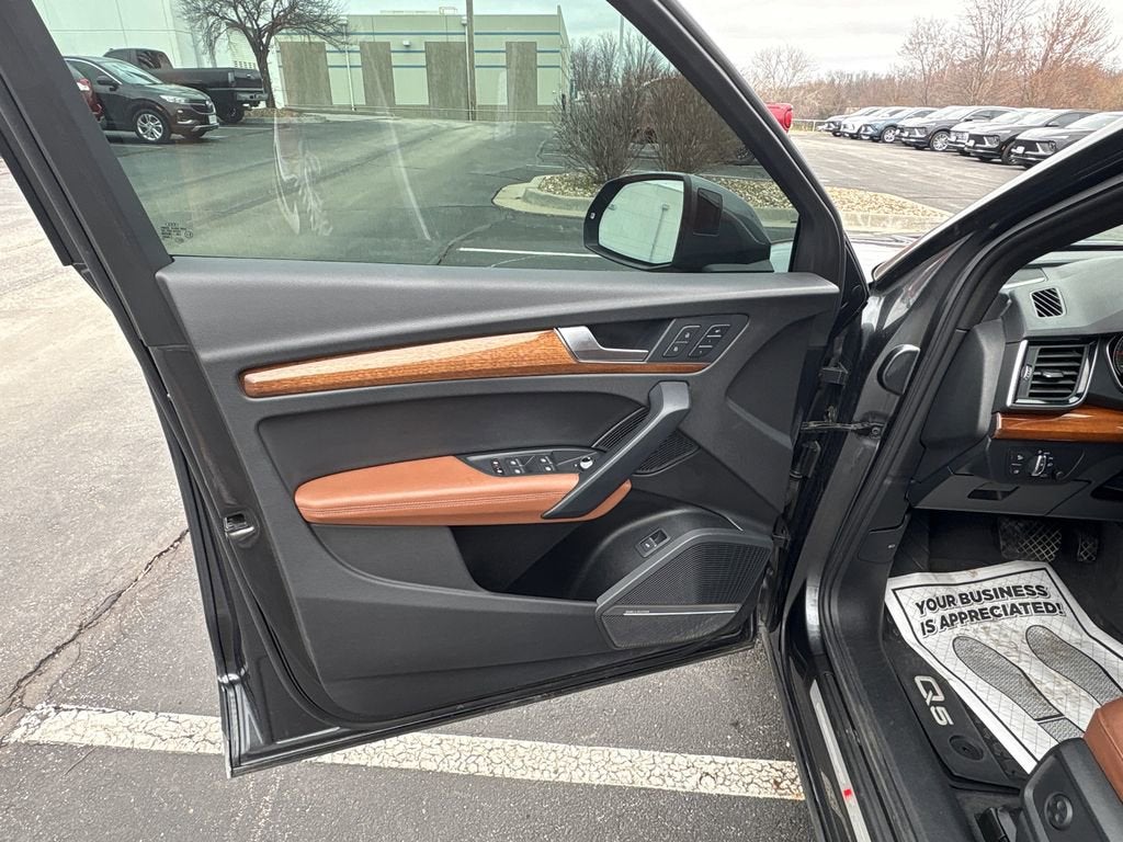 2022 Audi Q5 S line Premium Plus