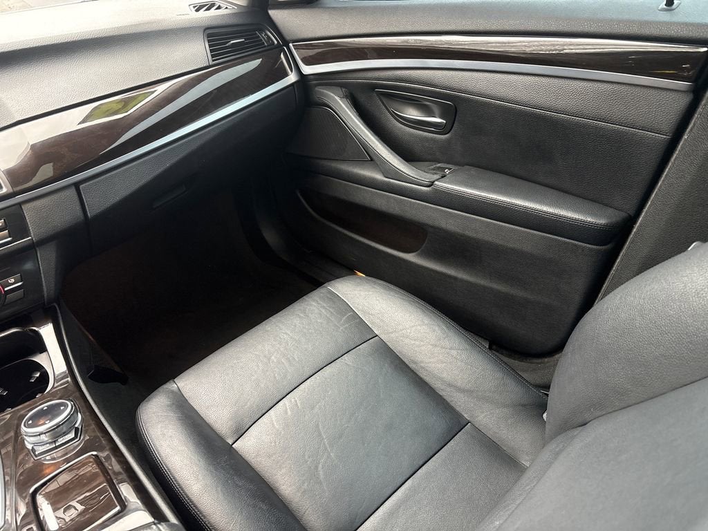 2014 BMW 5 Series 528i