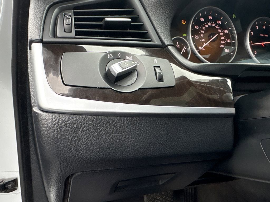 2014 BMW 5 Series 528i