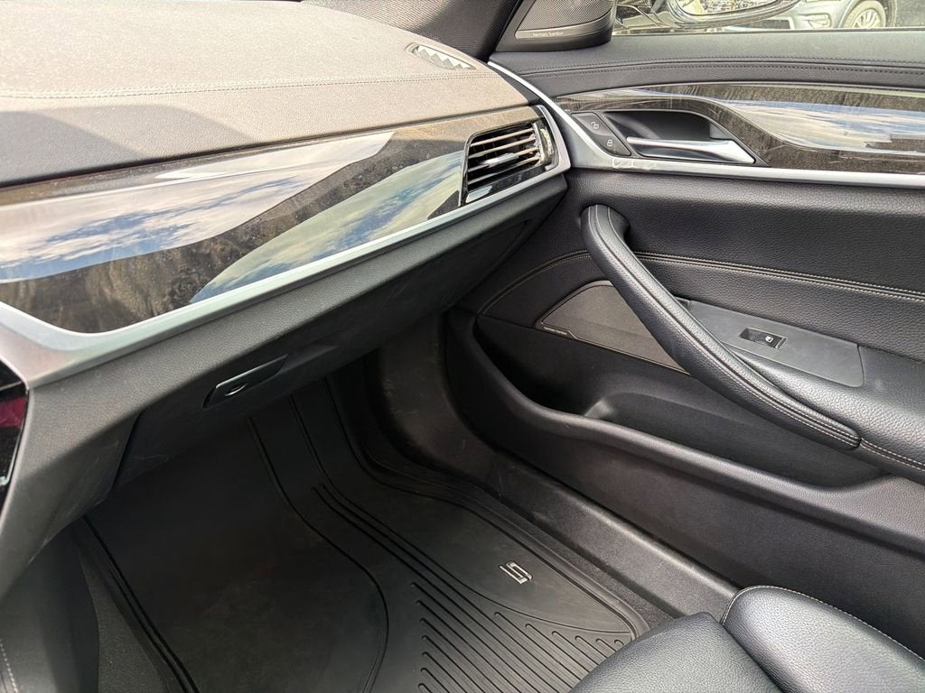 2017 BMW 5 Series 540i xDrive