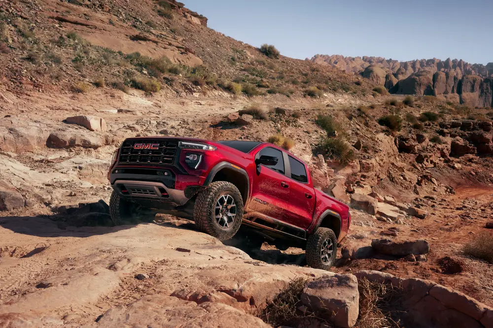 2026 GMC Canyon off-road at Dave Cross Motors Kansas in LEES SUMMIT MO